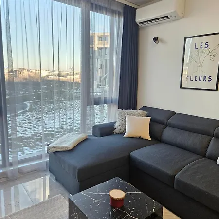Stylish And Modern 1bdrm Free Private Parking Apartman
