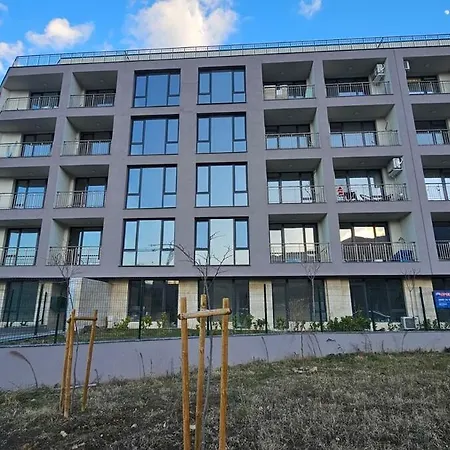 Stylish And Modern 1bdrm Free Private Parking Apartman