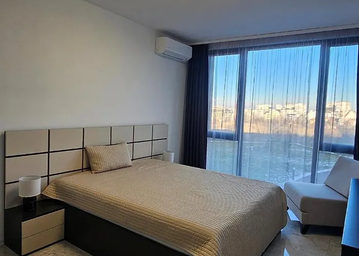 Stylish And Modern 1bdrm Free Private Parking ソフィア