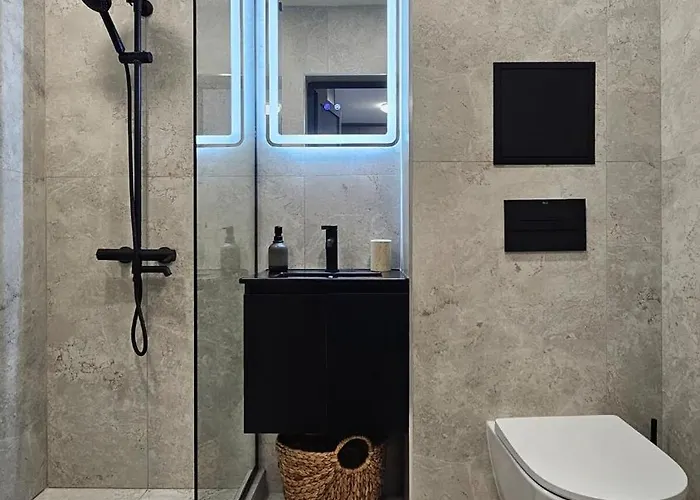 Stylish And Modern 1bdrm Free Private Parking *