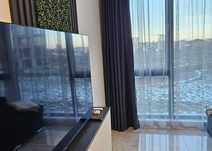 Stylish And Modern 1bdrm Free Private Parking アパート *