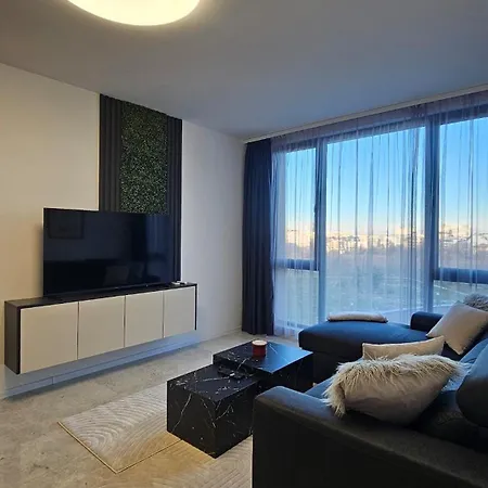 Stylish And Modern 1bdrm Free Private Parking * 索菲亞