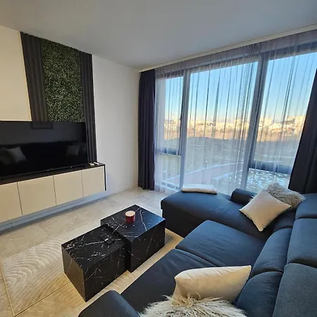 Stylish And Modern 1bdrm Free Private Parking Apartament *