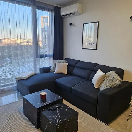 Stylish And Modern 1bdrm Free Private Parking Apartament