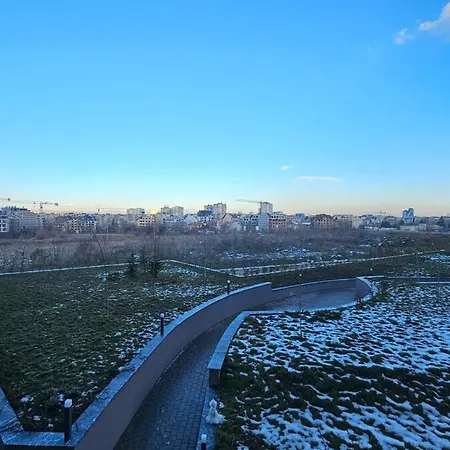 Апартамент Stylish And Modern 1bdrm Free Private Parking София