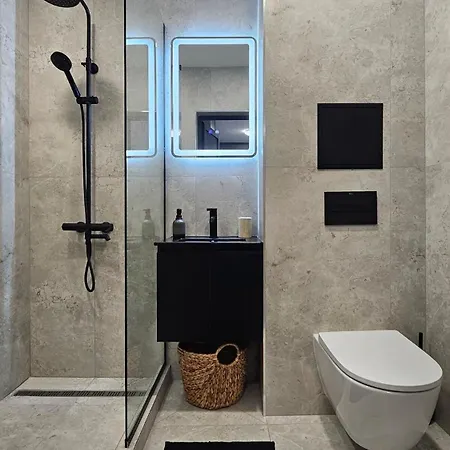 Stylish And Modern 1bdrm Free Private Parking *