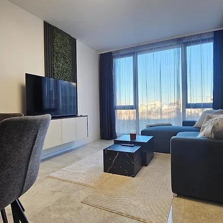 Апартамент Stylish And Modern 1bdrm Free Private Parking